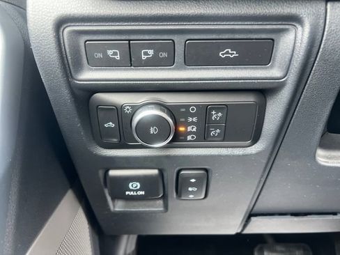 Used 2022 Ford F150 Lariat w/ Equipment Group 501A Mid image 33