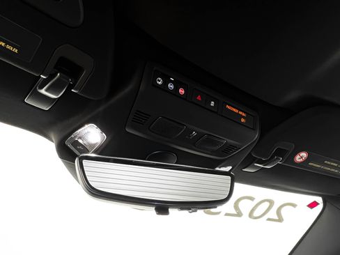 Used 2023 Chevrolet Corvette Stingray Preferred Conv w/ 2LT image 30