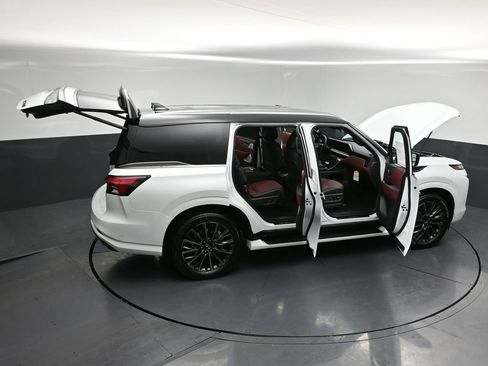 New 2026 INFINITI QX80 Autograph AWD/4WD image 34