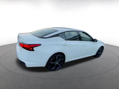 Used 2025 Nissan Altima 2.5 SR image 15