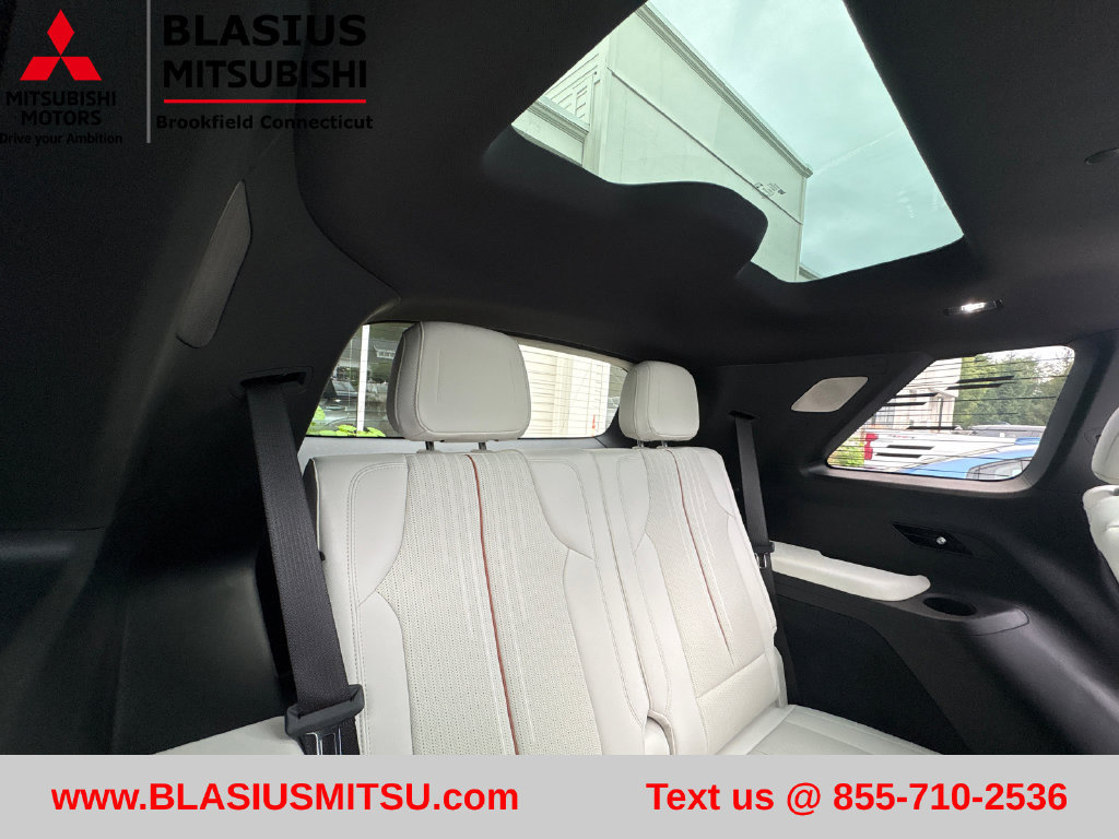 Used 2026 Cadillac Vistiq Sport AWD/4WD image 49