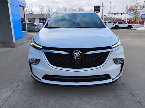 Used 2023 Buick Enclave Essence w/ Sport Touring Edition image 29