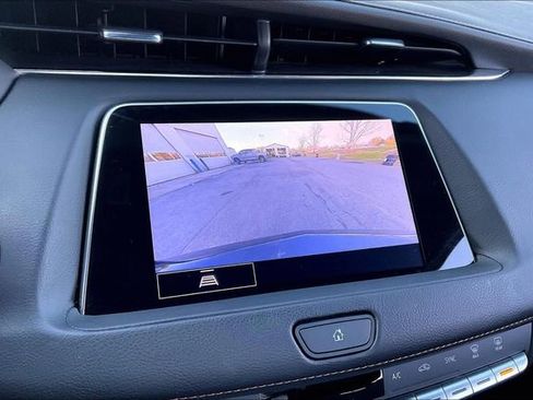 Used 2023 Cadillac XT4 Sport image 11