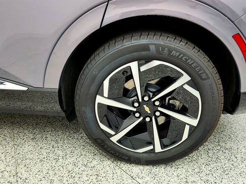 Used 2024 Chevrolet Equinox EV LT FWD image 9