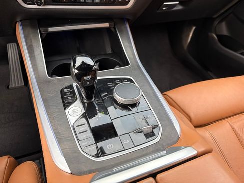 Used 2022 BMW X5 xDrive40i w/ Climate Comfort Package AWD/4WD image 14