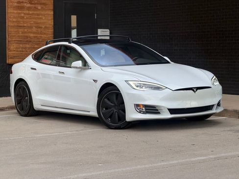 Used 2021 Tesla Model S Long Range Plus AWD/4WD image 7