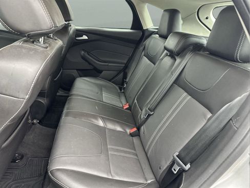 Used 2014 Ford Focus SE w/ Equipment Group 201A image 10