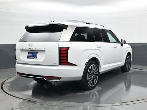 Used 2026 Hyundai Palisade Calligraphy image 5