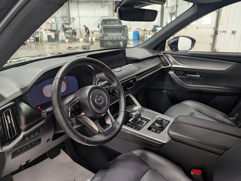 Certified 2025 MAZDA CX-90 3.3 Turbo S w/ Premium Package image 15
