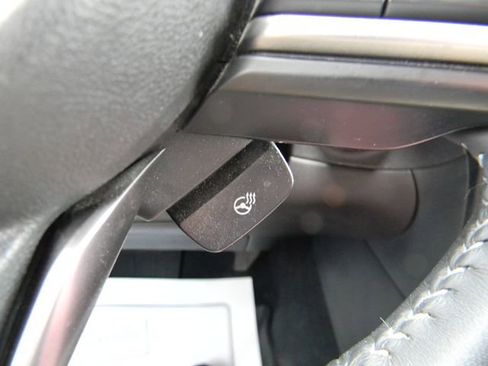Used 2020 Subaru Ascent Touring AWD/4WD image 12