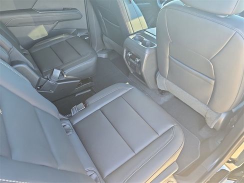 New 2026 GMC Acadia Elevation image 11