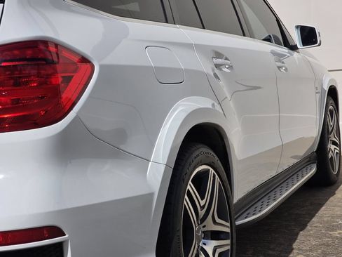 Used 2016 Mercedes-Benz GL 63 AMG 4MATIC image 42