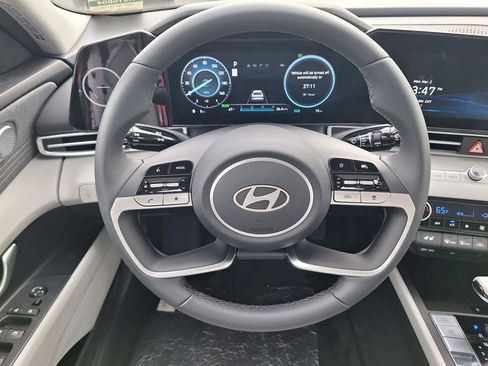 New 2026 Hyundai Elantra Limited image 16