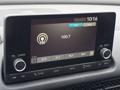 Used 2023 Honda HR-V LX image 21