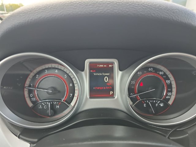 Used 2017 Dodge Journey SXT w/ Comfort/Convenience Group FWD image 11