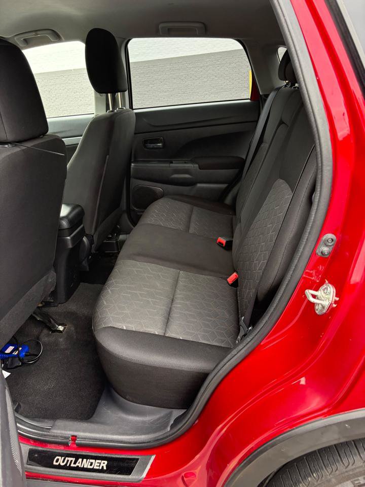 Used 2021 Mitsubishi Outlander Sport ES AWD/4WD image 13