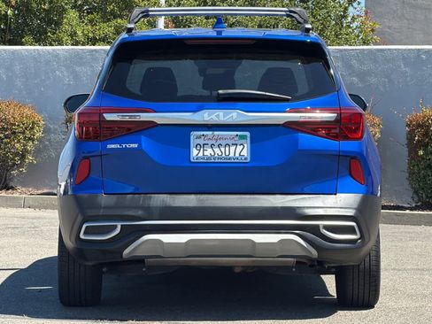 Used 2023 Kia Seltos EX AWD/4WD image 8