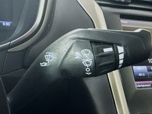 Used 2016 Ford Fusion SE w/ Equipment Group 202A FWD image 13