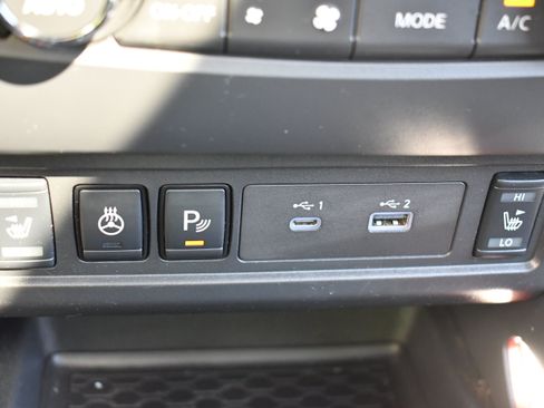 Used 2023 Nissan Frontier Pro-X w/ Pro-X Premium Package RWD image 16
