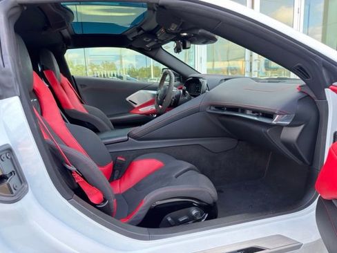 Used 2024 Chevrolet Corvette Stingray Preferred Cpe w/ Z51 Performance Package RWD image 9