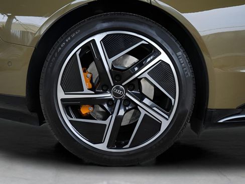 Used 2024 Audi RS e-tron GT image 9