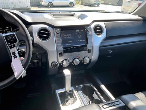Used 2021 Toyota Tundra SR5 w/ Trail Edition AWD/4WD image 17