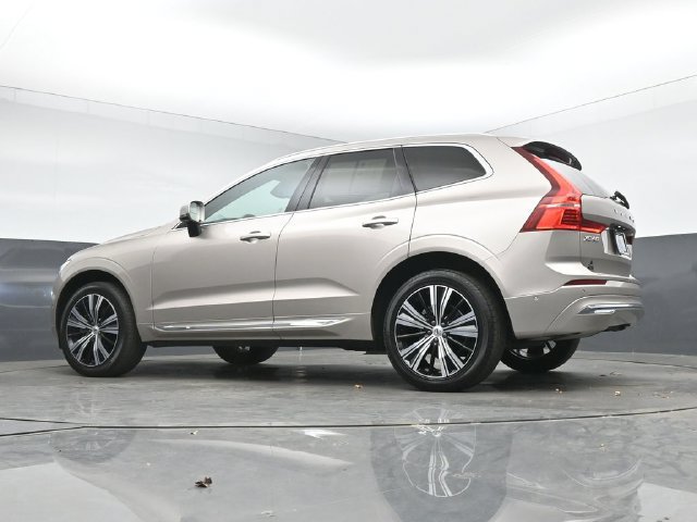 Used 2023 Volvo XC60 B5 Plus w/ Protection Package Premier FWD image 40