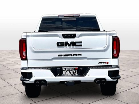 Used 2022 GMC Sierra 1500 AT4 w/ AT4 Premium Package AWD/4WD image 6