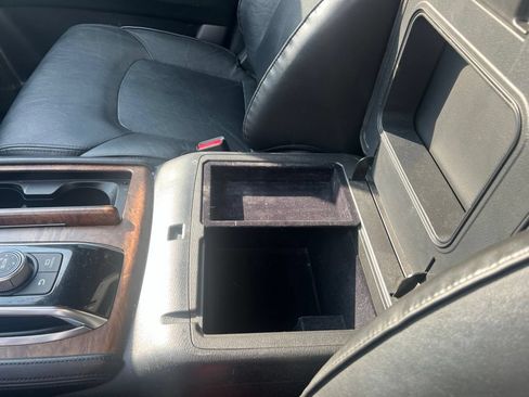 Used 2021 Nissan Armada SL w/ Captain's Chairs Package AWD/4WD image 14