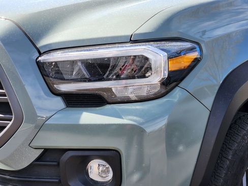 Used 2023 Toyota Tacoma TRD Off-Road w/ Black Out Package (TMS) image 7