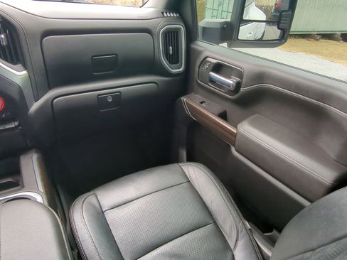 Used 2021 Chevrolet Silverado 3500 LT w/ Convenience Package image 15