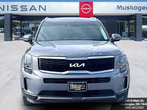 Used 2022 Kia Telluride S AWD/4WD image 2
