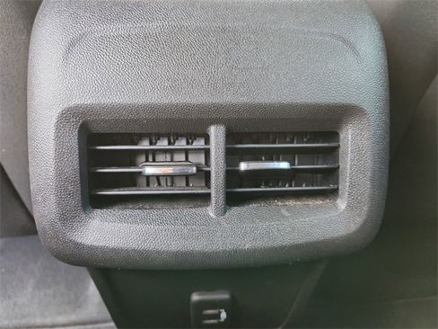 Certified 2019 Chevrolet Equinox LS image 20