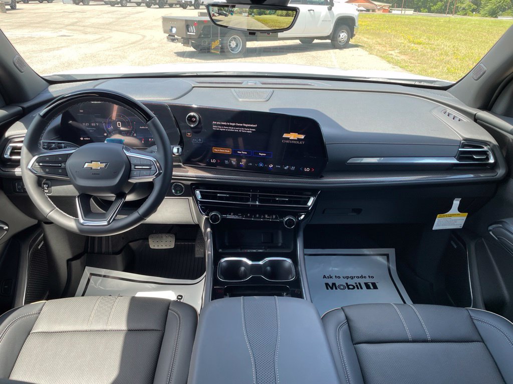 New 2026 Chevrolet Traverse High Country w/ LPO, Floor Liner Package FWD image 30
