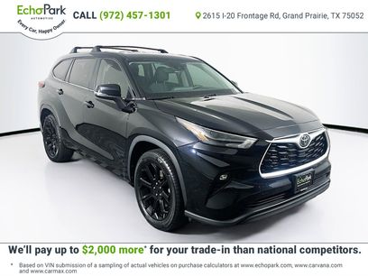 Used 2023 Toyota Highlander LE