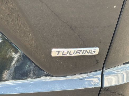 Used 2018 Honda CR-V Touring image 33