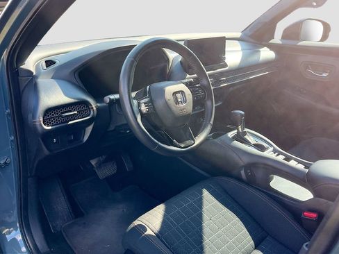 Used 2025 Honda HR-V Sport image 9
