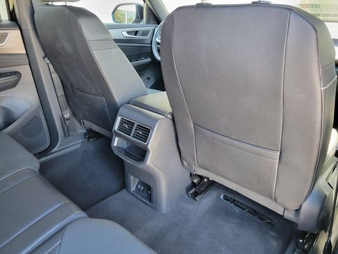 Used 2026 Volkswagen Atlas Cross Sport SE FWD image 11