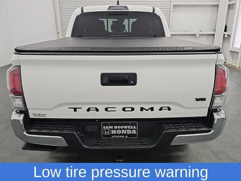 Used 2023 Toyota Tacoma TRD Off-Road AWD/4WD image 8