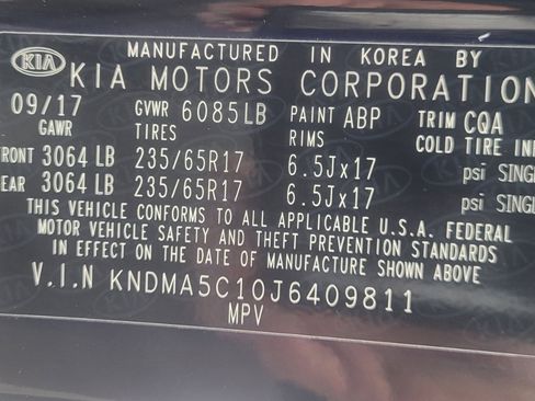 Used 2018 Kia Sedona L image 36