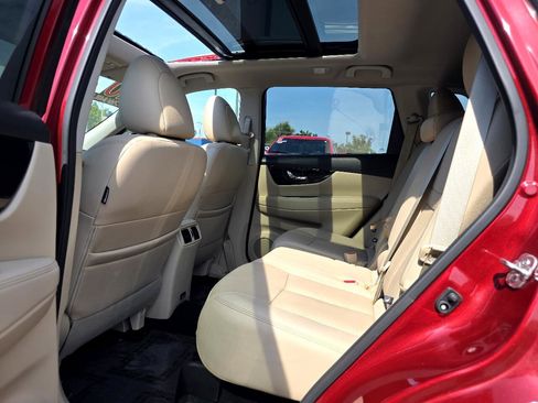 Used 2020 Nissan Rogue SL w/ Premium Package image 19