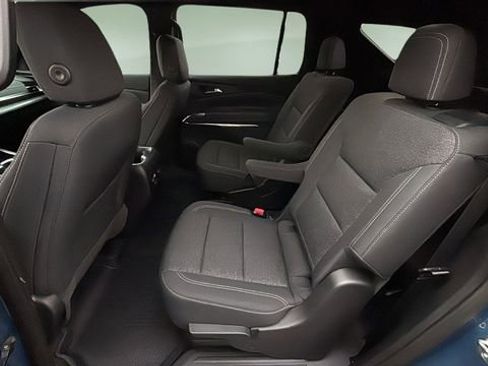 Used 2026 Chevrolet Traverse LT w/ Driver Confidence Package image 19