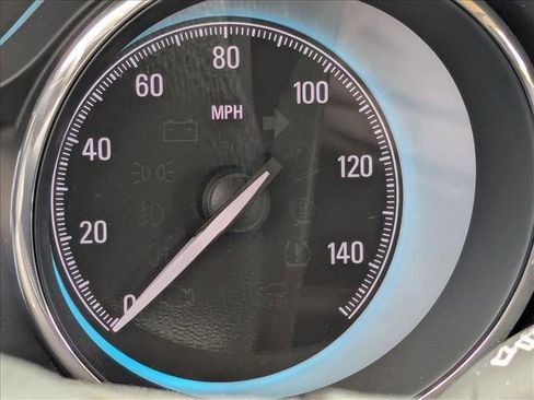 Used 2017 Buick Envision Essence image 4