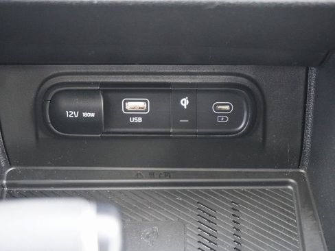 Used 2025 Kia Sportage EX w/ Premium Package image 26