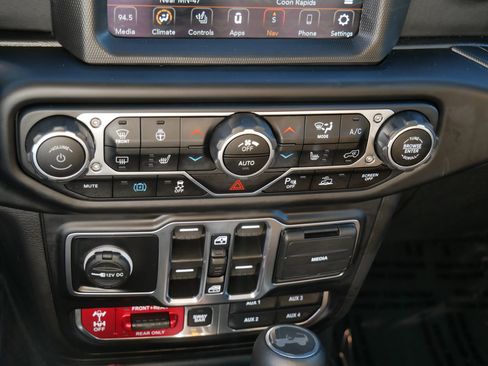 Used 2023 Jeep Wrangler Rubicon w/ Safety Group image 23