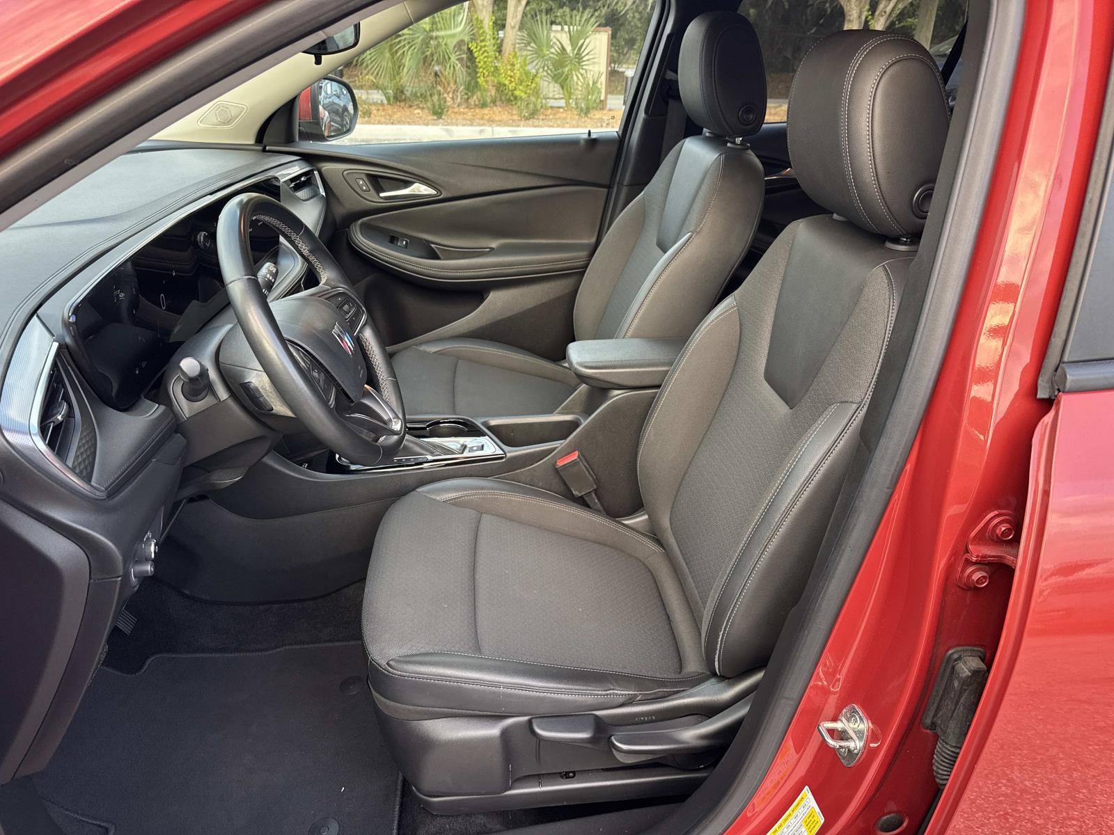 Used 2024 Buick Encore GX Preferred w/ Advanced Technology Package FWD image 21