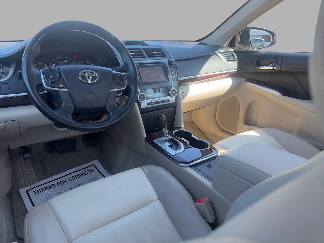 Used 2014 Toyota Camry XLE w/ Leather Package FWD image 18