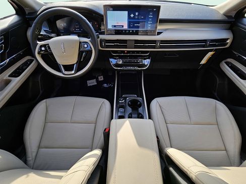 New 2026 Lincoln Corsair Premiere image 16