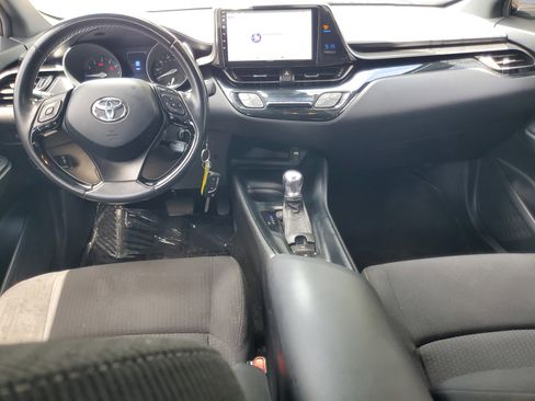Used 2018 Toyota C-HR XLE image 13