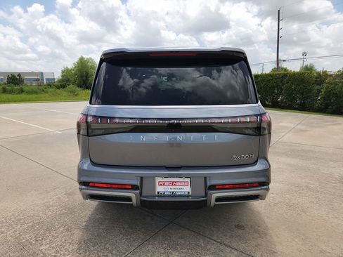 Used 2025 INFINITI QX80 Sensory AWD/4WD image 6